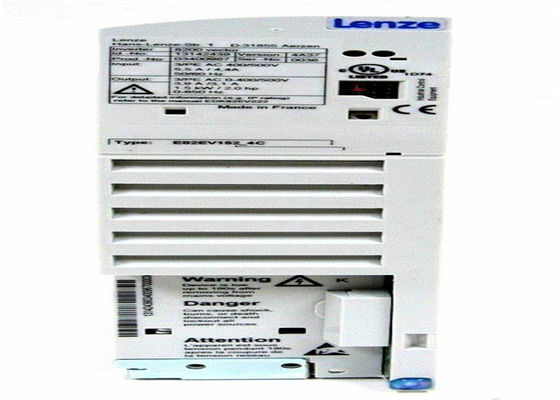 A MOVIMENTAÇÃO do INVERSOR da FREQUÊNCIA do VETOR de Lenze E82EV152K4C ENTROU 3 a FASE 400/500 VAC 50/60 de hertz