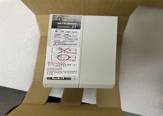 O servo industrial de Mitsubishi conduz MR-J2M-70DU-S020 750W 0 - 360Hz