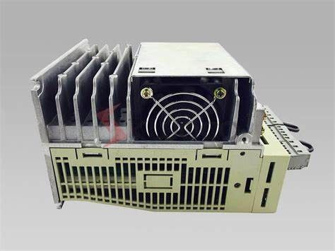 O servo motor da C.A. de SGDM-15DN conduz Yaskawa PONTO Servopack de 0,5 ampères 32