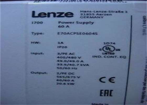 A fonte de alimentação variável do inversor da frequência de Lenze E70ACPSE0604S entrou a tensão corrente de saída de 400 VAC 60 ampères