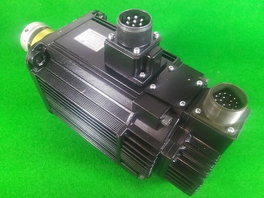 O servo industrial de SGMGH-13ACA61 240V conduz a saída integrada 1.3KW do servo motor