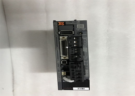 Série servo do amplificador MR-J4-10A MELSERVO J4 da C.A. de MR-J4-10B100W 1.5A