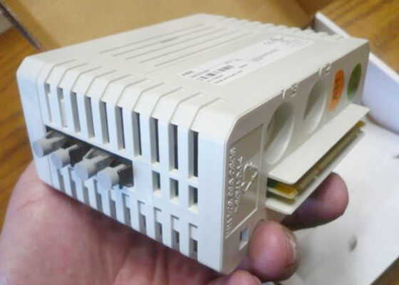 3BSE037760R1 TB840A Modulebus Cluster Modem S800 Interfaces de comunicação de E/S