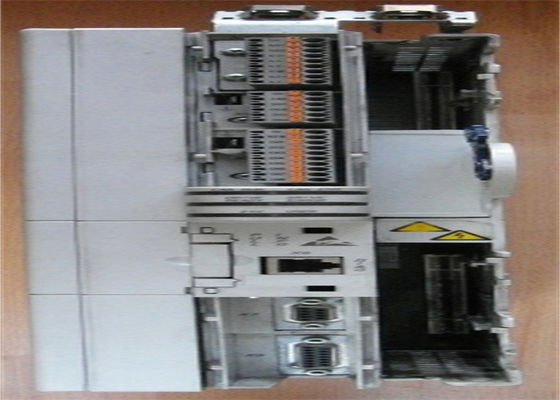 Lenze E94AMHE0074 SERVO DRIVE TENSÃO DE ENTRADA 3 FASE 325/565/705VDC