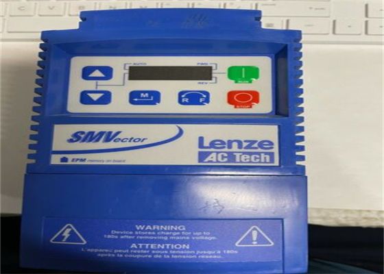 Quilowatt 0,5 HP do INVERSOR 0,37 da FREQUÊNCIA da MOVIMENTAÇÃO de Lenze ESV371N01SXB NENHUM TECLADO NUMÉRICO PADRÃO de COMMS