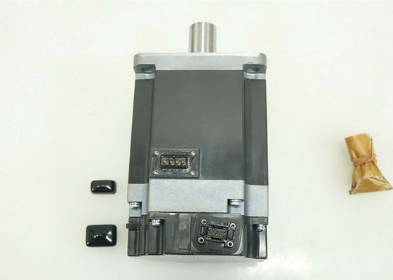 Servo motor industrial HF-KN73JK 4.8A da série 750W do HF de Mitsubishi Electric para a máquina do CNC