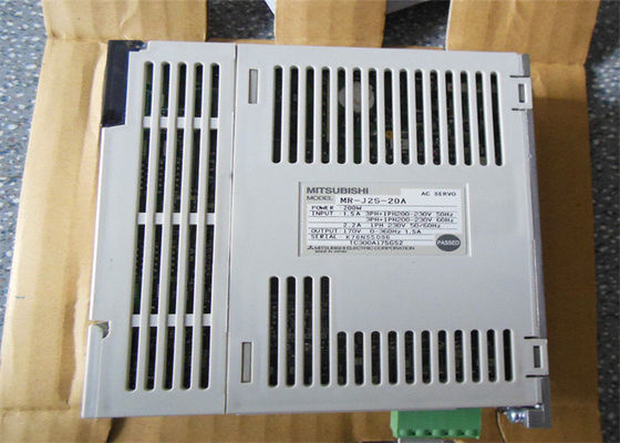 O servo industrial da C.A. de Mitsubishi conduz o amplificador servo de MR-J2S-20A NOVO