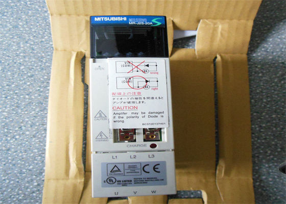 O servo industrial da C.A. de Mitsubishi conduz o amplificador servo de MR-J2S-20A NOVO