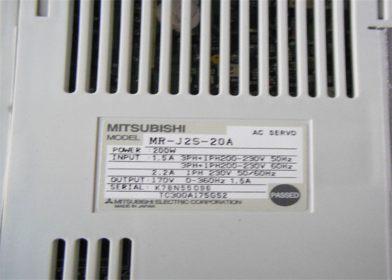 O servo industrial da C.A. de Mitsubishi conduz o amplificador servo de MR-J2S-20A NOVO