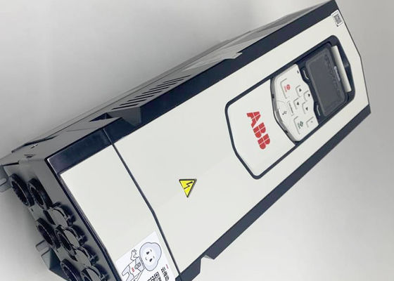 Movimentação da C.A. do inversor 3AUA0000143744 11A 7.5HP da frequência ACS880-01-11A0-5