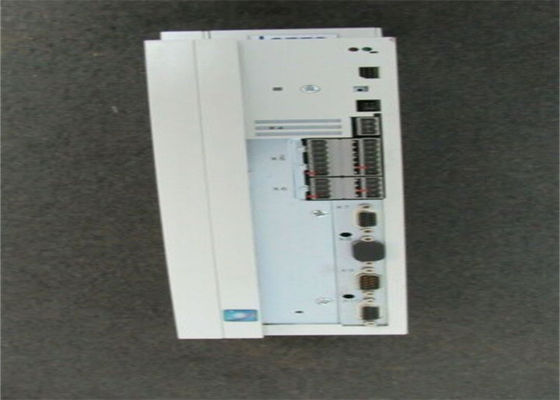 CONTROLADOR SERVO de Lenze EVS9323-ER 9300 SÉRIES 400/480 de VAC UNIDADE INCORPORADO de 1,5 quilowatts (2 HP)