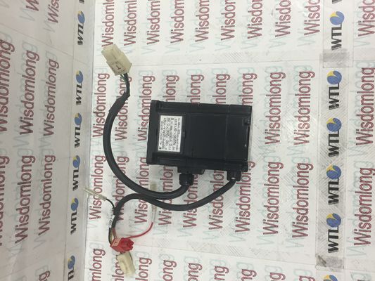 SERVO MOTOR da C.A. de SGMPH-01A1A-YR21 Yaskawa   100W 0.317N.m 3000RPM 200V