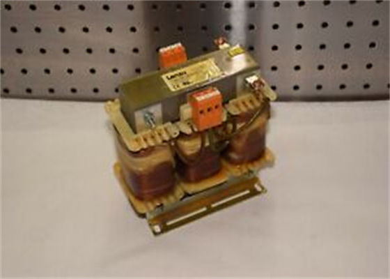 Os CANOS PRINCIPAIS variáveis de Lenze EZN3A0300H013 do inversor da frequência FILTRAM PARA a MOVIMENTAÇÃO 5.5KW SERVO 3X3MH +/--10%