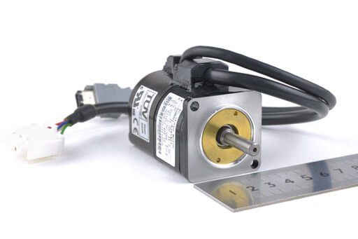 Ins 0.44A B 30V 200W 0.44A do servo motor 0.095N.m da C.A. de SGMAH-A3A1A21 Yaskawa