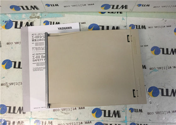 O servo industrial de 50/60HZ SERVOPACK conduz YASKAWA SGDS-08A72A 750W