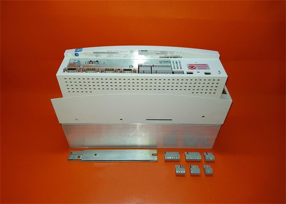 O SERVO de Lenze E94ACHE0004 CONDUZ o inversor variável da frequência de 9400 1,5 quilowatts
