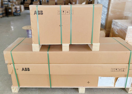A C.A. da baixa tensão do inversor da frequência ACS850-04-260A-5+D150+J400 conduz 260A