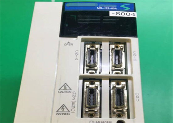 MOVIMENTAÇÃO SERVO INDUSTRIAL do AMPLIFICADOR MR-J2S-60A-S004 3.2A 200-230VAC 600W da C.A. de Mitsubishi