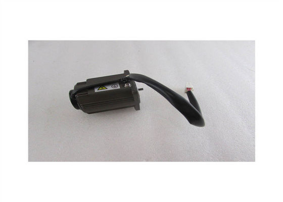 O servo motor servo das movimentações e dos motores de Panasonic MSM012AXBE avaliou em 0,1 quilowatts