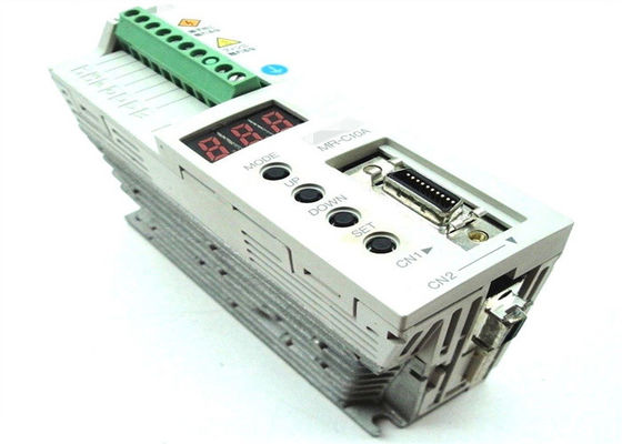 Movimentação industrial SERVO do AMPLIFICADOR MR-C10A 100W 200-230V 50/60Hz 0.85A da C.A. de MITSUBISHI NOVA