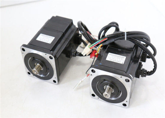 SERVO MOTOR DA C.A. SGMPH-04A1A-YR11   Servo motor industrial YASKAWA 400W 200V