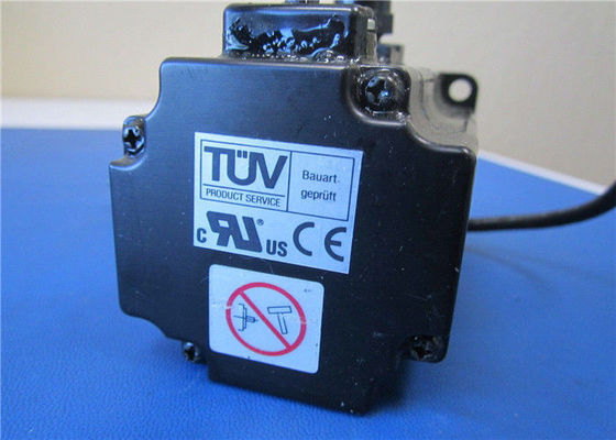 Servo motor industrial C da C.A. de Yaskawa 100W 200V 0.89A do servo motor de SGMPH-01AAE4C