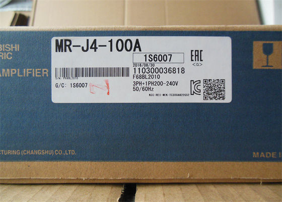 Movimentação servo SERVO do AMPLIFICADOR MR-J4-100A 1KW 200V da C.A. de Mitsubishi NOVA no estoque