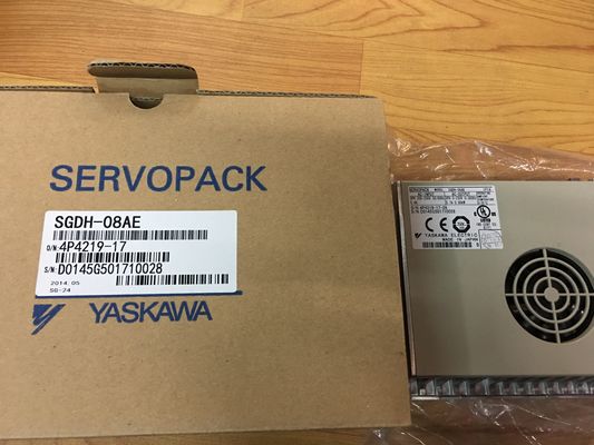 O servo 50/60HZ industrial conduz YASKAWA SGDH-08AE SERVOPACK brandnew