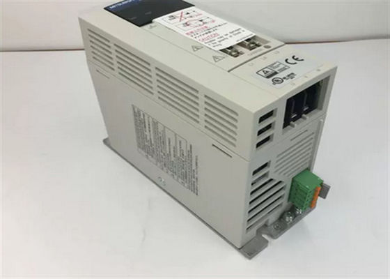 O servo MR-J2S-40CP1 industrial conduz o amplificador servo de Mitsubishi 400w