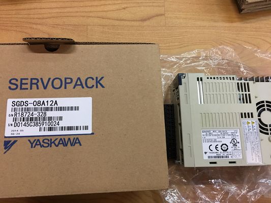 O servo 50/60HZ industrial conduz YASKAWA SGDS-08A12A SERVOPACK brandnew