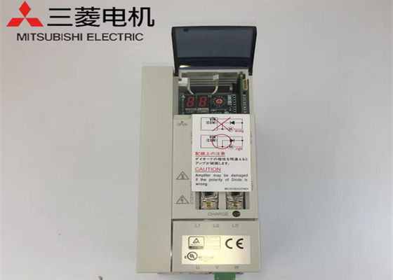 O servo MR-J2S-20A-S011 industrial conduz o amplificador servo de Mitsubishi