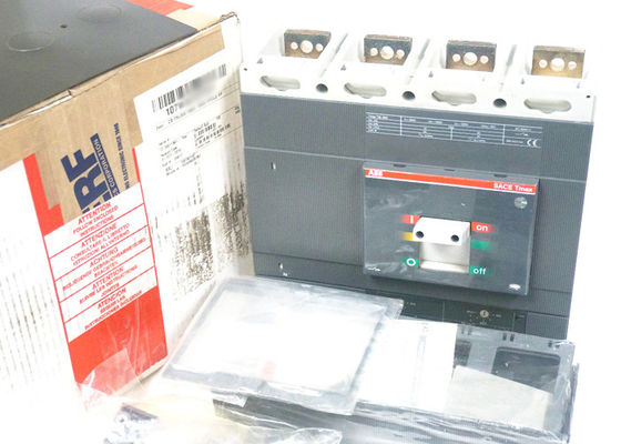 1SDA060317R1 Tmax T6L800 TMA800-8000 moldou as peças do PLC dos interruptores do caso