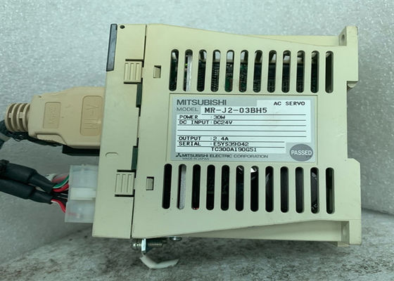 O servo industrial da C.A. MR-J2-03BH5 conduz o amplificador servo de Mitsubishi