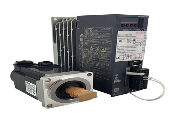 A fase monofásica servo do amplificador MR-JE 700W da C.A. de MR-JE-70BF Mitsubishi entrou