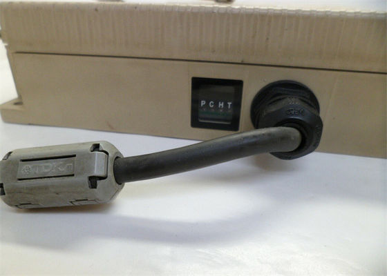 Omron V690-HMG01A ANTENNA/CONTROLLER controlador programável da lógica do PLC de 2,4 gigahertz