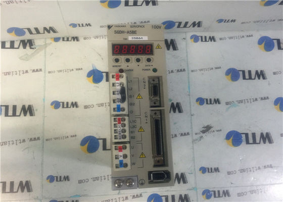 O servo industrial de 50/60HZ SERVOPACK conduz YASKAWA SGDH-A5BE 50W