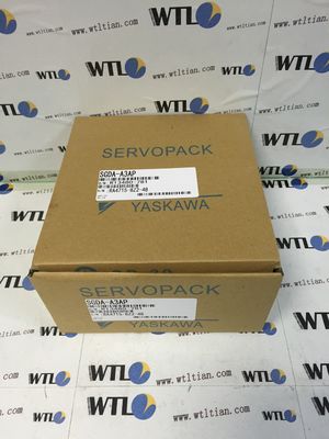 Um motor de Yaskawa da garantia do ano conduz SGD-A3AP Servopack 1PH 200-230V 50/60HZ 11AMPS