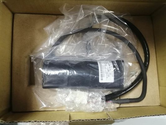 MOTORISTA SERVO INDUSTRIAL YASKAWA SGDH-A5AE 50W 0N/M, original 6000RPM*NIB novo