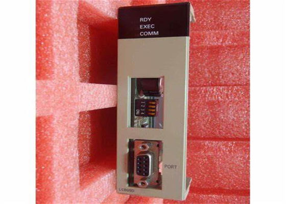 Entalhe interno da placa de Omron CS1D-LCB05D no controlador programável da lógica do PLC dos painéis de controlo do laço da unidade do processador central