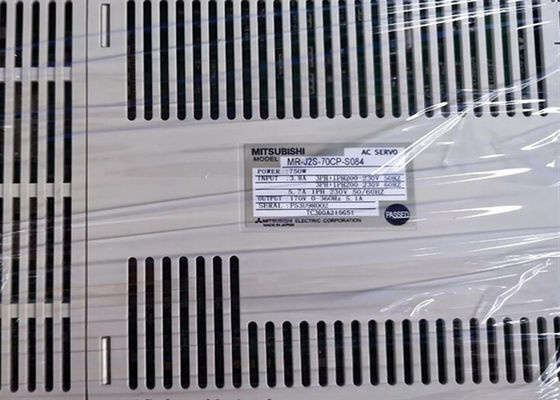 O servo industrial de MR-J2S-70CP-S084 Mitsubishi conduz 3PH 200-230VAC 50/60HZ 750W