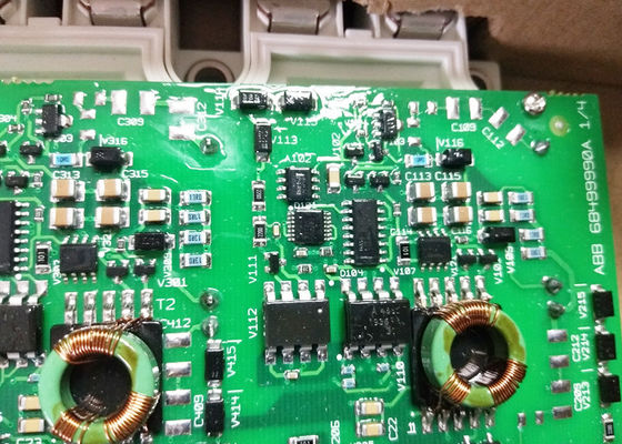 As MOVIMENTAÇÕES servo do MÓDULO 68569354 de FS450R12KE3/AGDR-71C S PARTE o JOGO de IGBT