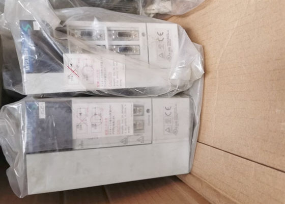 O servo industrial de MR-J2S-200B-EG254 Mitsubishi conduz o amplificador servo