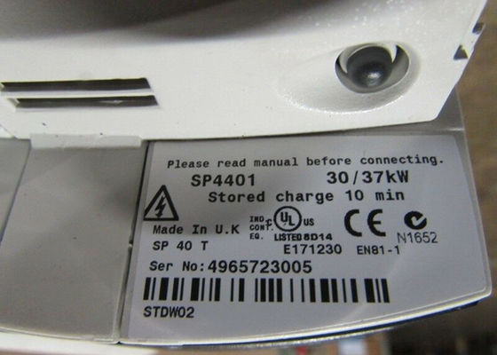 Movimentação servo industrial 37kW 400V 68A de Unidrive SP4401 das técnicas de controle de Nidec NOVA