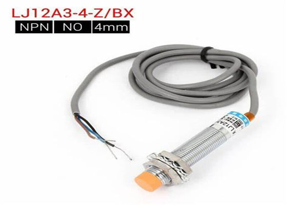 O METAL DO SENSOR DE PROXIMIDADE 6-36VDC DE LJ12A3-4-Z/BX 12MM VARIA 4MM NENHUM 3WIRE