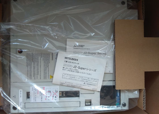 Amplificador super servo 400VAC da movimentação MELSERVO-J2 de Mitsubishi Electric 11kw MR-J2S-11KA NOVO