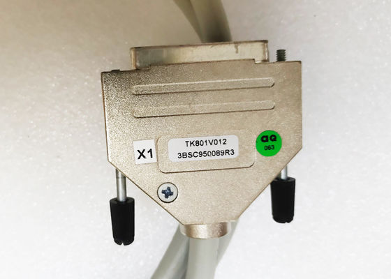 A extensão de TK801V012 3BSC950089R3 Modulebus protegida cabografa 1.2m 25 D-secundários Homem-fêmeas