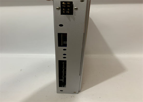 A ALIMENTAÇÃO DE HONEYWELL 51195066-100 PARA FONTE 120/240VAC ENTROU 47-63HZ 6,0/3,75 AMPÈRES 4 DE SAÍDAS