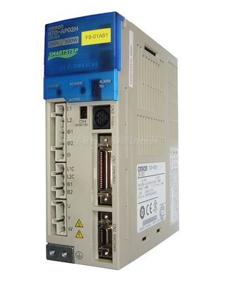 O PULSO SERVO do MOTORISTA 30W de Omron R7D-APA3H ENTROU 240 a carga MONOFÁSICA do VAC 0.42A 200V