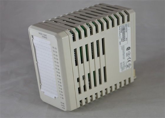 3BSE013210R1 a entrada NOVA SOE Module 24VDC do PLC DI830 ABB Digitas entrou os canais 2x8