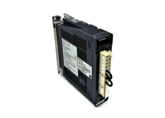 Estoque NOVO industrial servo da movimentação 170V 3.2A do amplificador MR-J3-60A-RJ070 da C.A. de Mitsubishi 600W